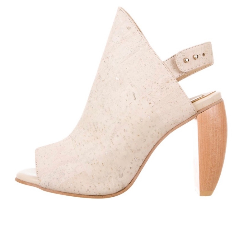 NWT Sydney Brown open-toe, high-heeled booties